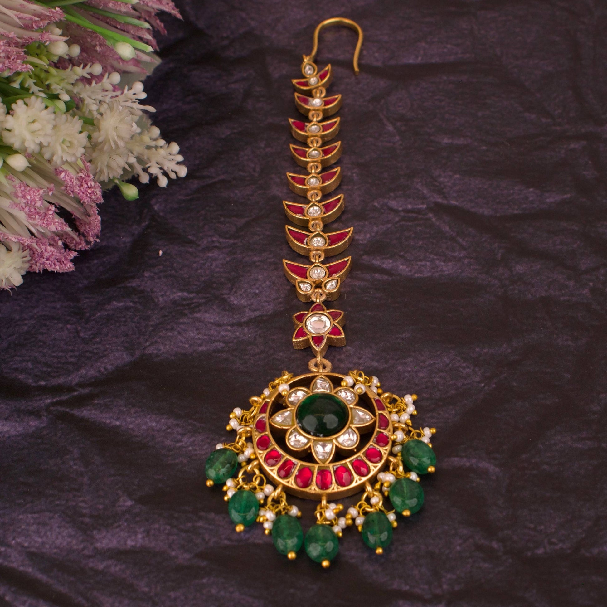 Floral Design Jadau Kundan Maangtika With Chain