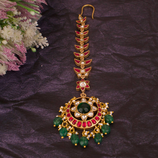 Floral Design Jadau Kundan Maangtika With Chain