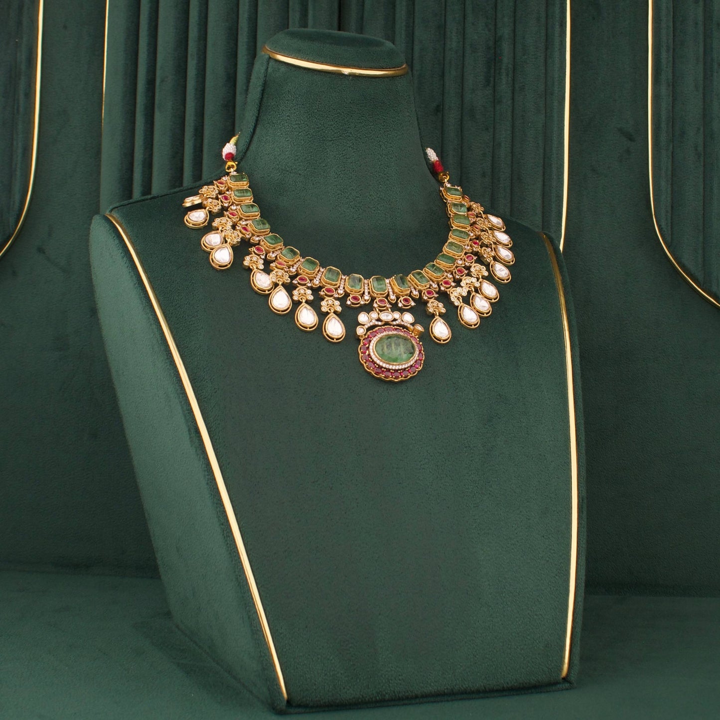 Classy Victorian Short Necklace Set With Matching Earrings