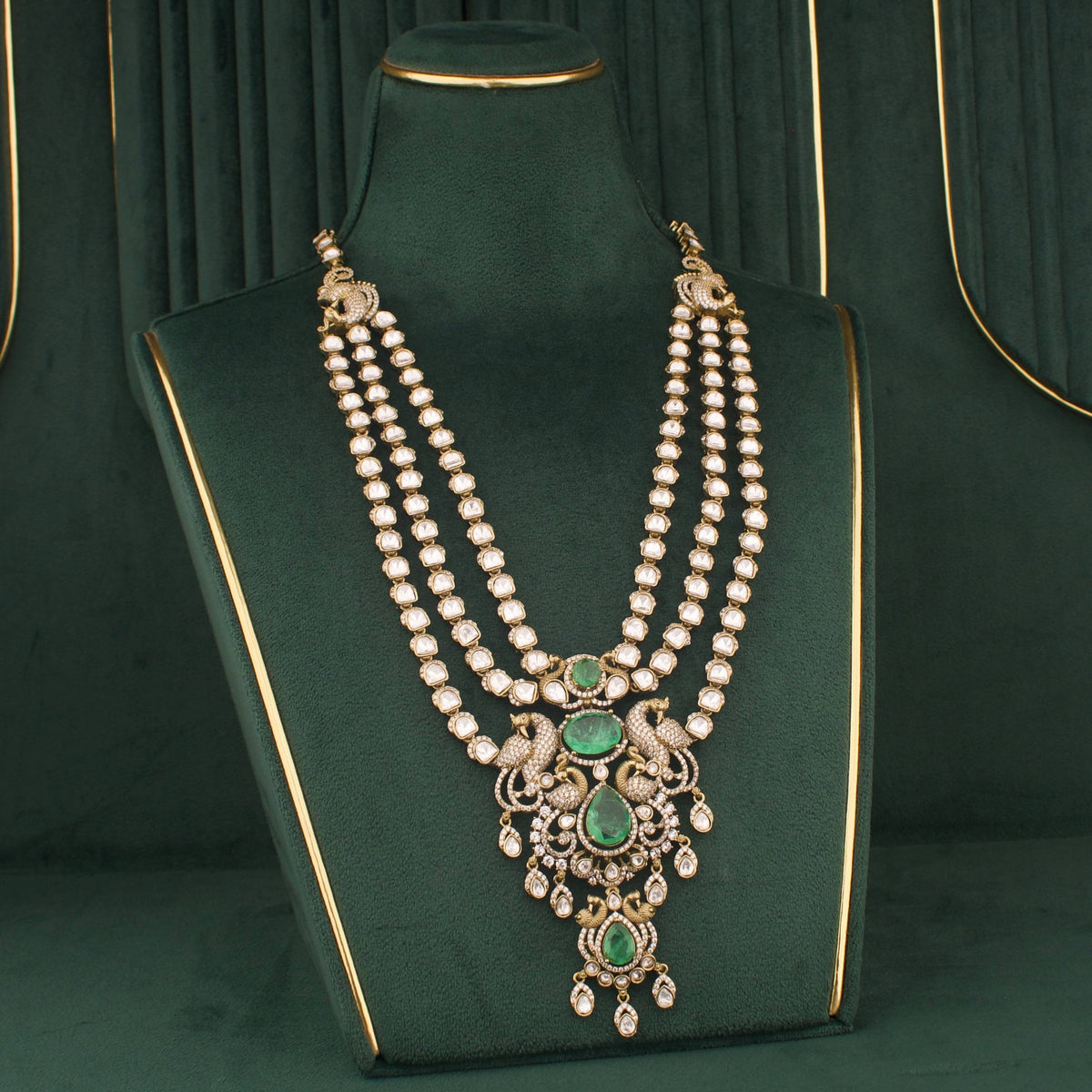 Royal Emerald Green Victorian Polki Necklace Set With Matching Earrings