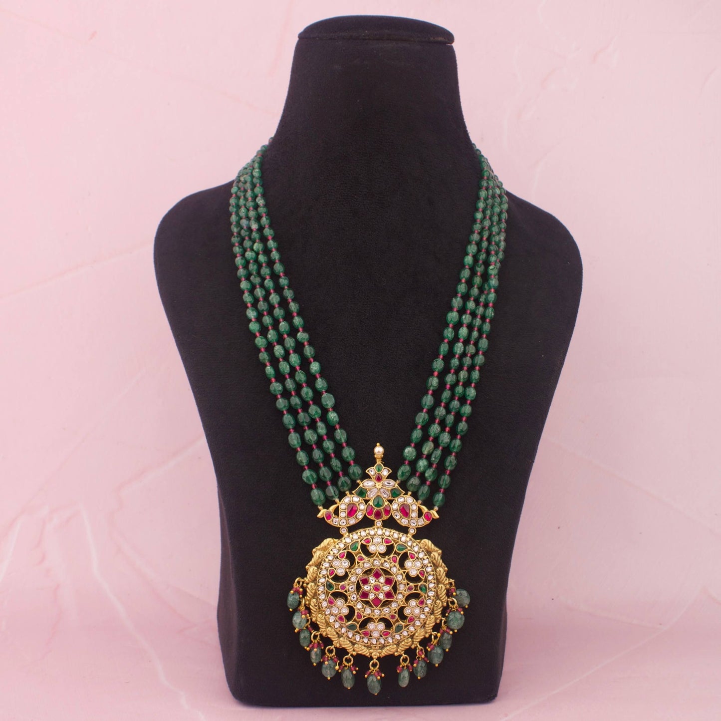 Regal Emerald Jadau Kundan Beads Necklace