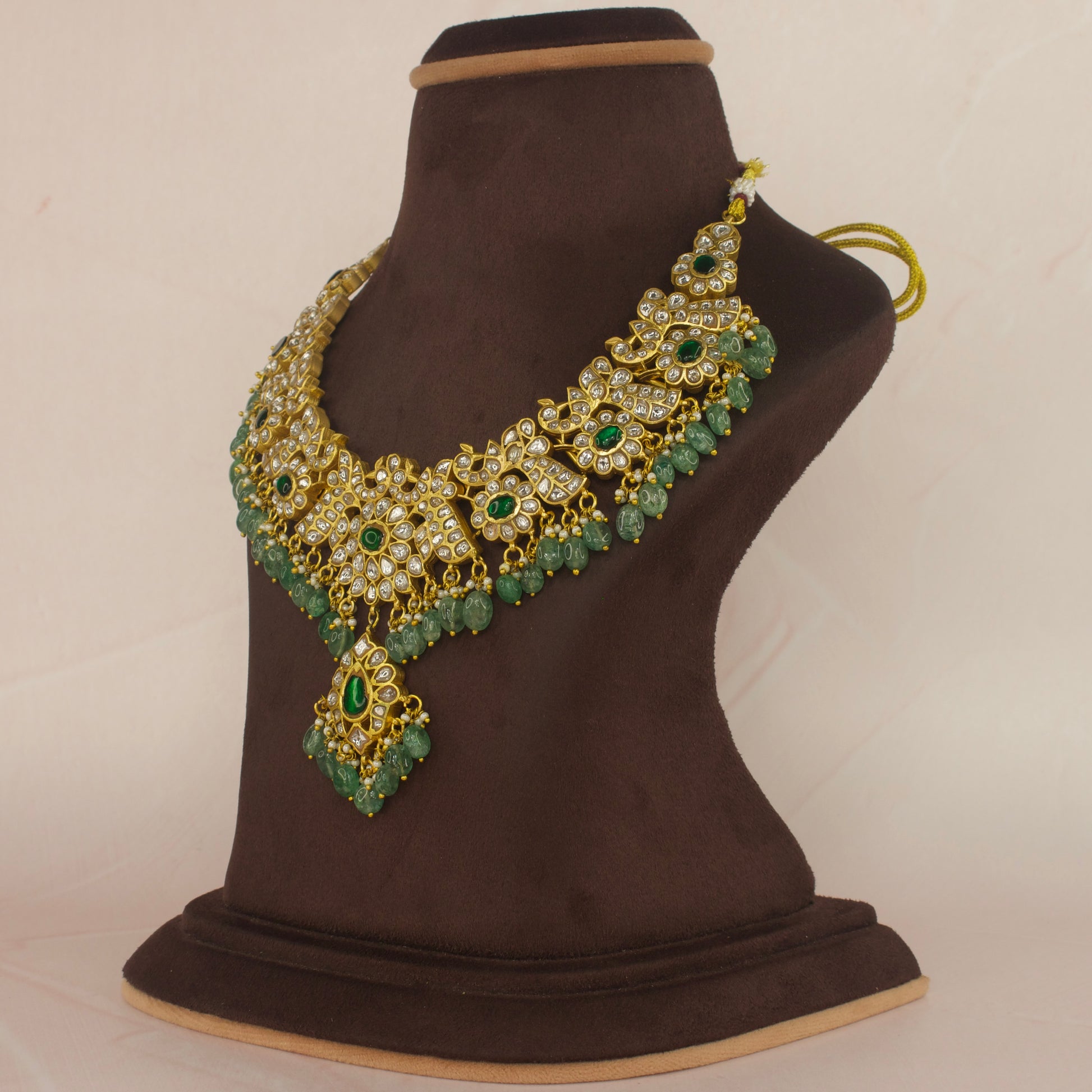 Discover the Exquisite Peacock Jadau Kundan Necklace with 22k gold plating This product belongs to Jadau Kundan jewellery category