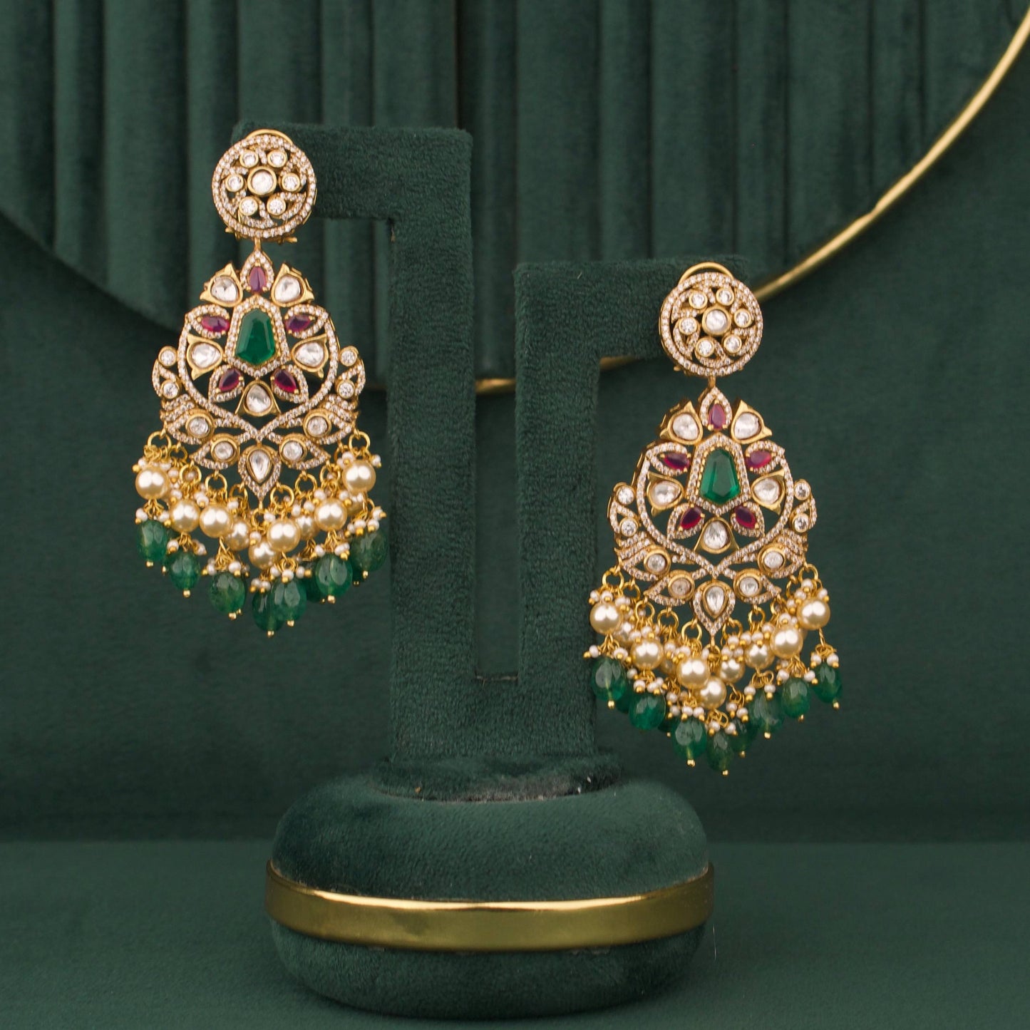 Victorian Polki Necklace Set With Emerald Center Pendant And Multi-Layer Design