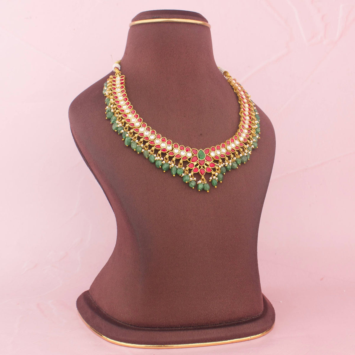 Sleek Jadau Kundan Necklace With Strawberry Beads