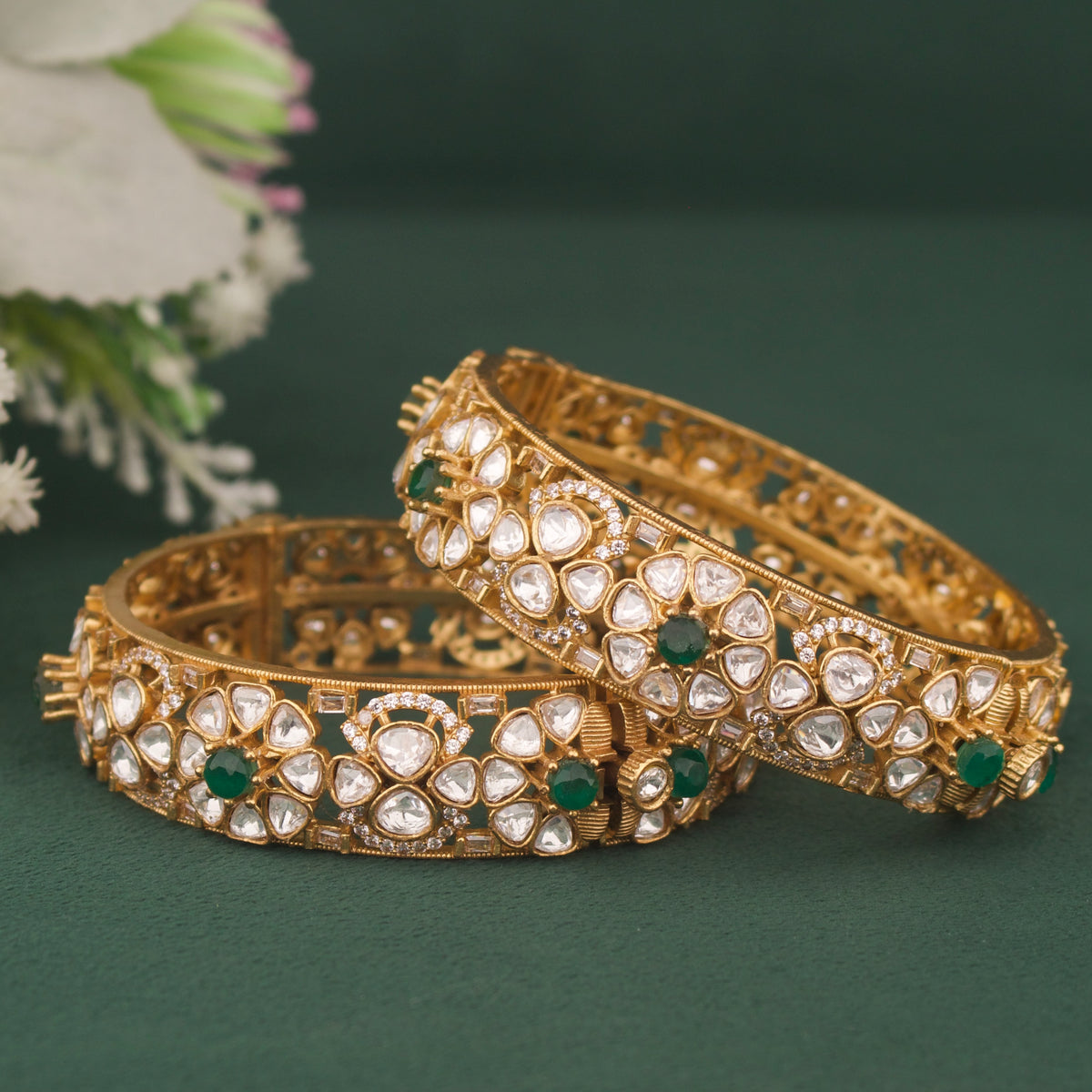 Exquisite Victorian Polki Kundan Bangles With Green Stones