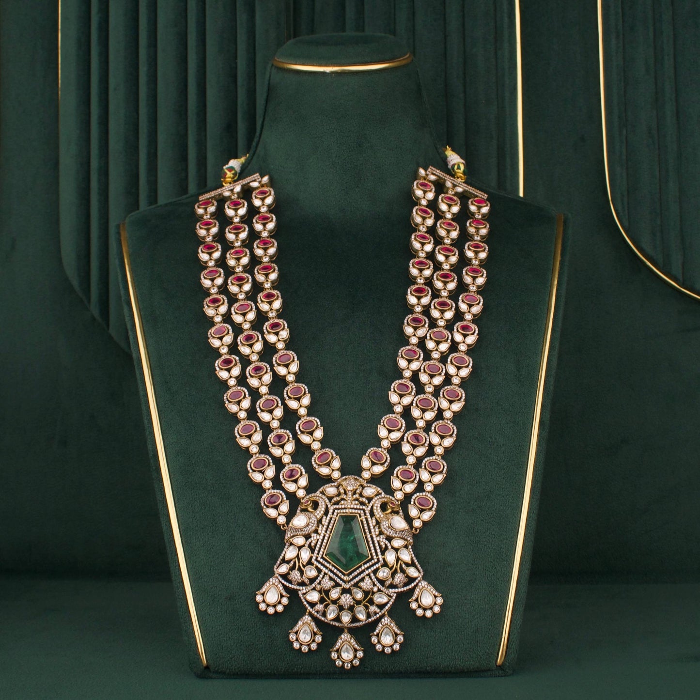 Regal Victorian Necklace Set with Emerald Pendant And Matching Earrings
