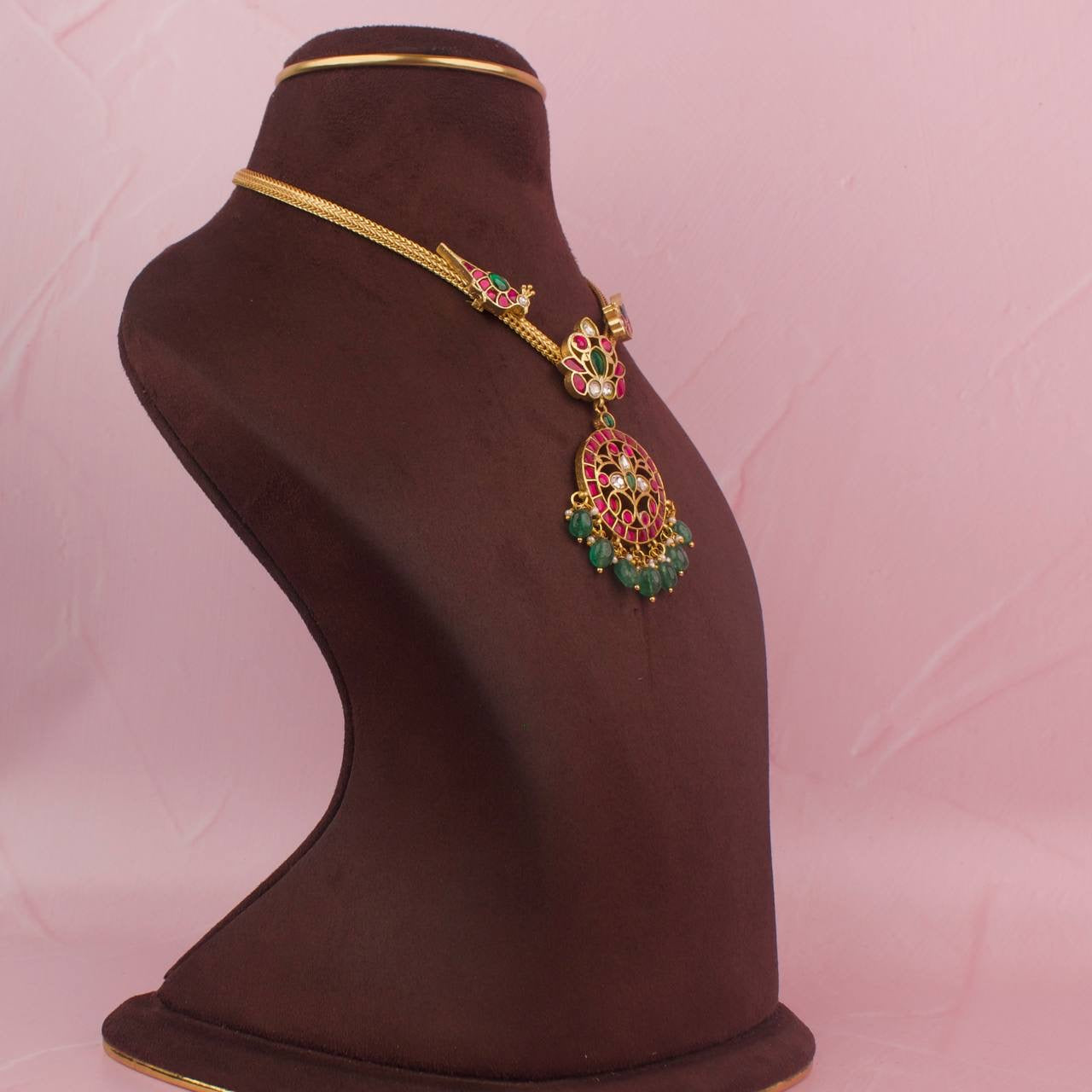 Gold Style Nantad Chain Necklace