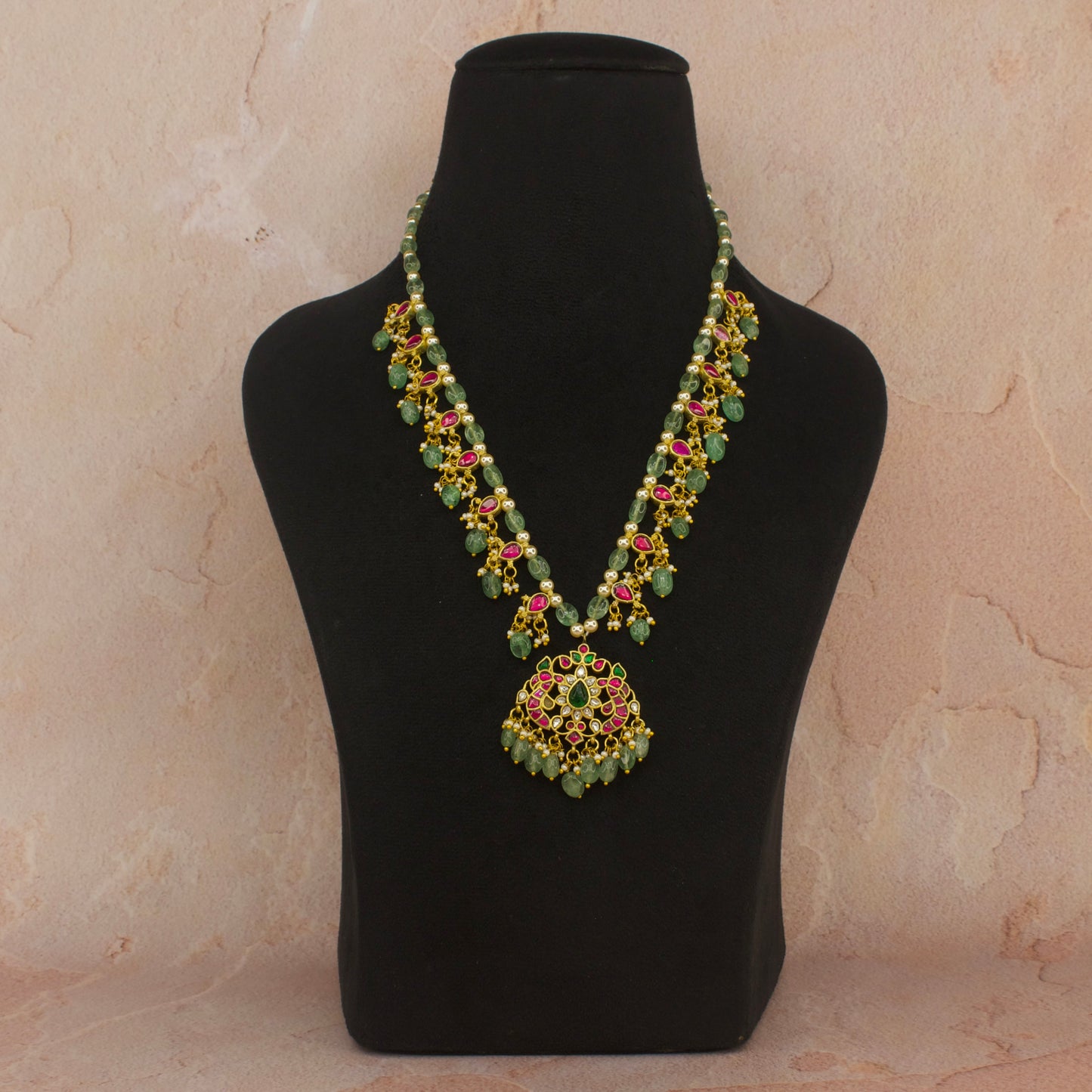 Elegant Pearl Necklace In Jadau Kundan