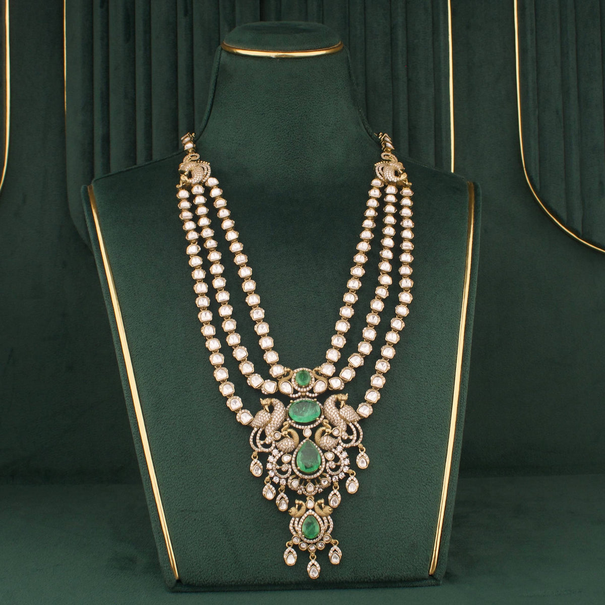 Royal Emerald Green Victorian Polki Necklace Set With Matching Earrings