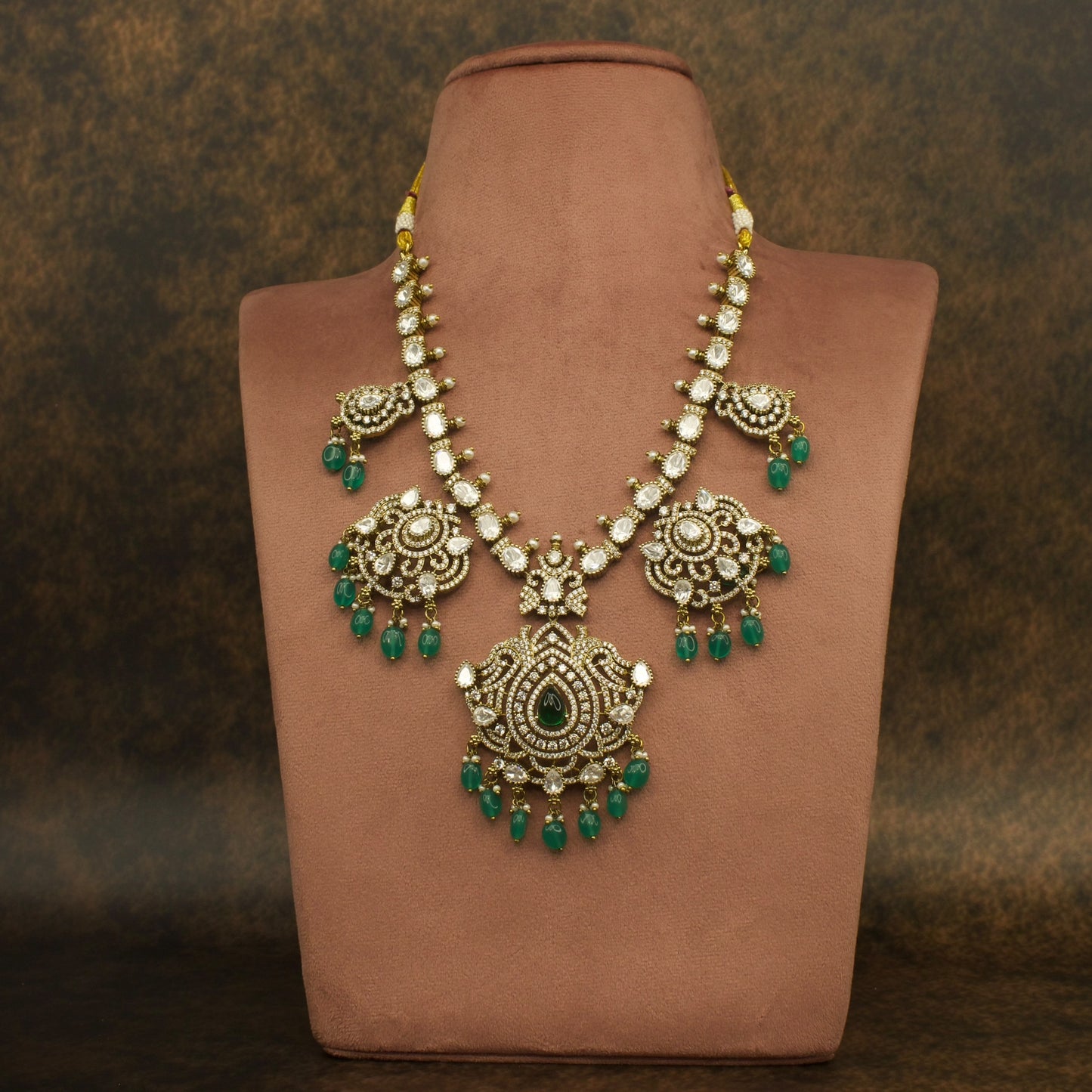 Victorian Polki Grandeur Necklace Set