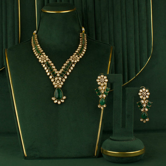 Sleek elegant design Fusion Kundan & Polki Victorian Necklace Set