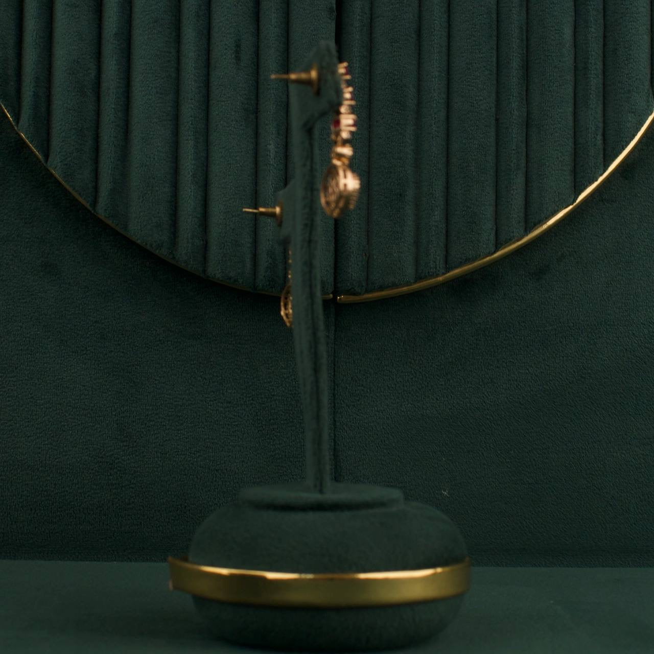 Gorgeous Two-Step Victorian Necklace with drop earrings