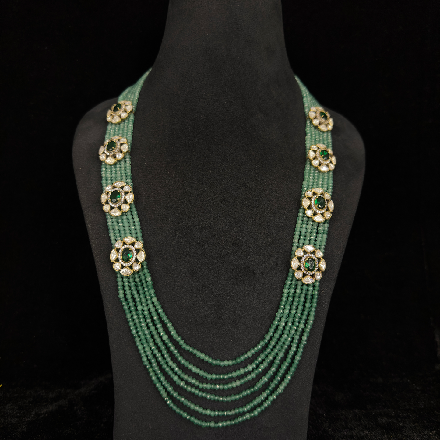 Radiant Victorian Beads Mala Pendant Set. This Victorian Jewellery is available in a Green colour variant. 