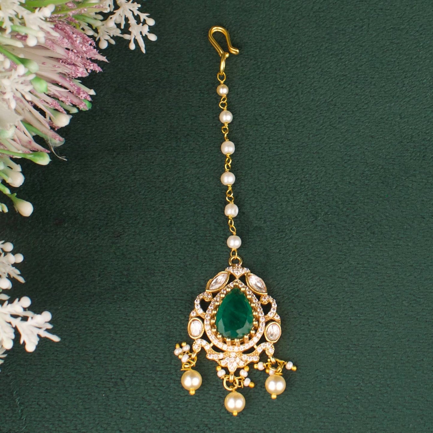 Victorian Choker Necklace set With Earrings And Maang Tikka
