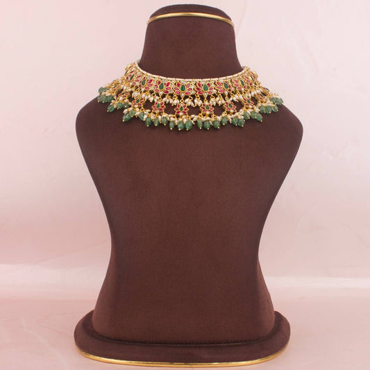 Sleek Jadau Kundan Choker With Kundan Locket & Beads Droplet