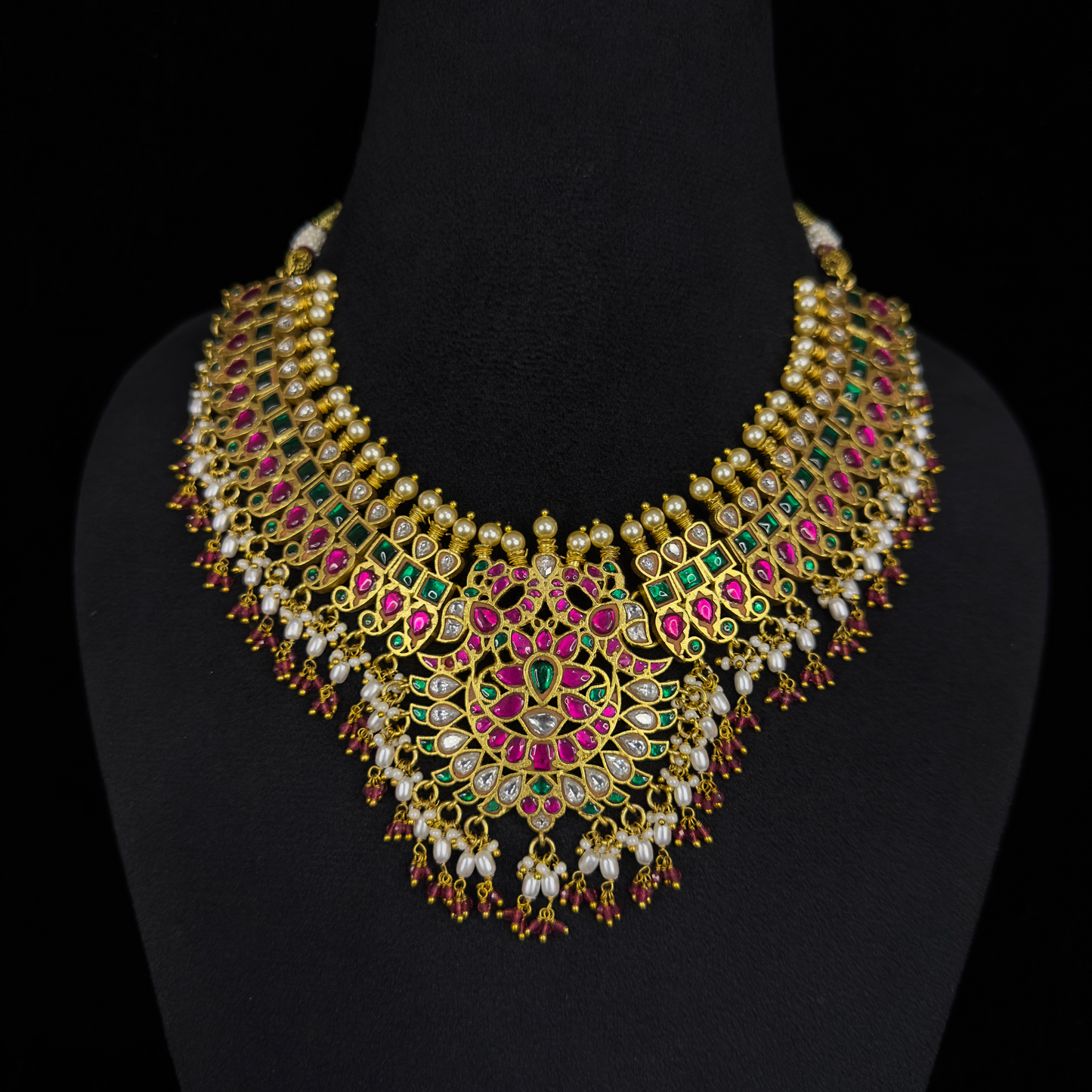 Opulent Jadau Kundan Necklace With Beautiful Pearls and beads