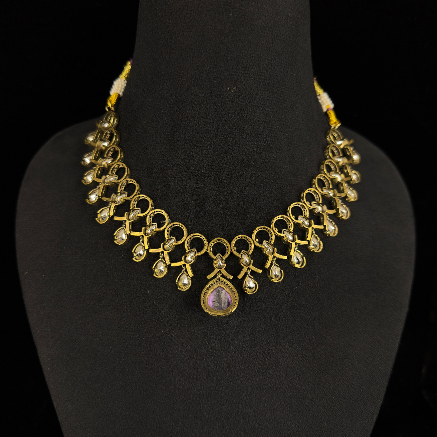 Voguish Victorian Polki Necklace with earrings
