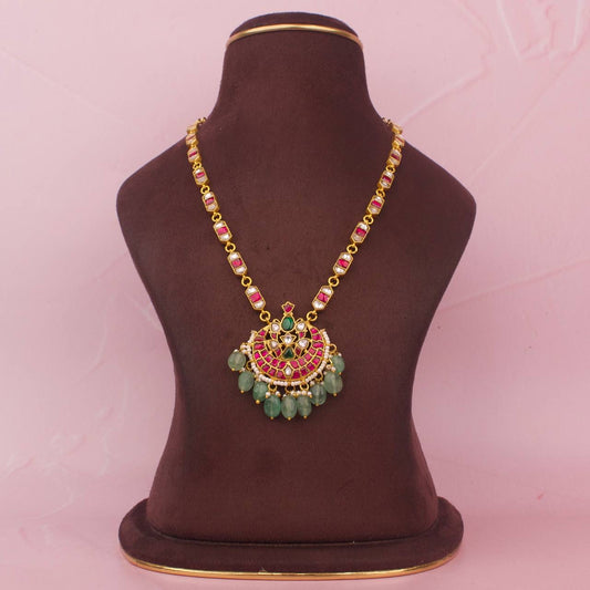 Sleek Jadau Kundan Chain necklace With locket