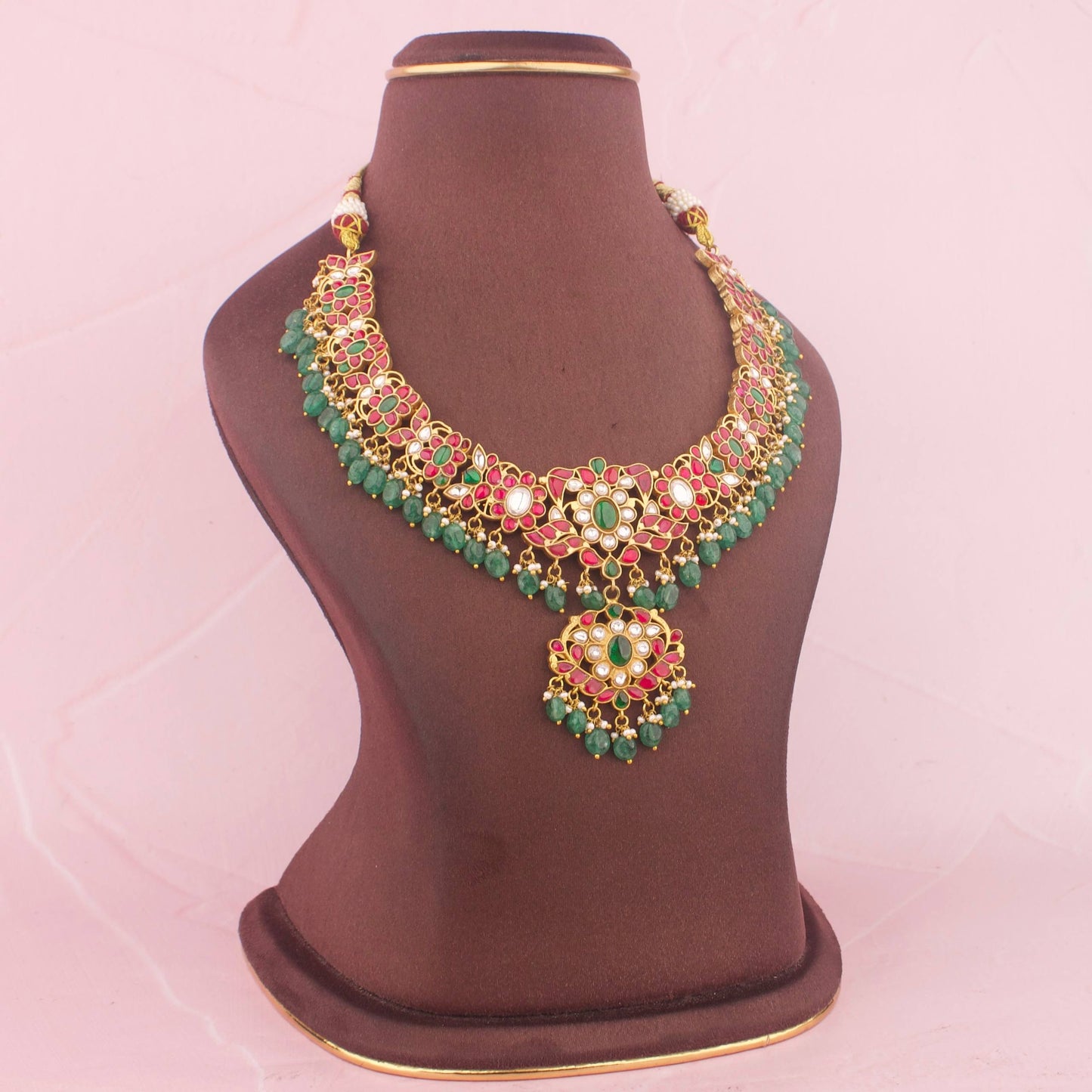 Classic Floral Jadau Kundan Necklace With Emerald Beads Craftsmanship & Detail View - Dulhan Jewels