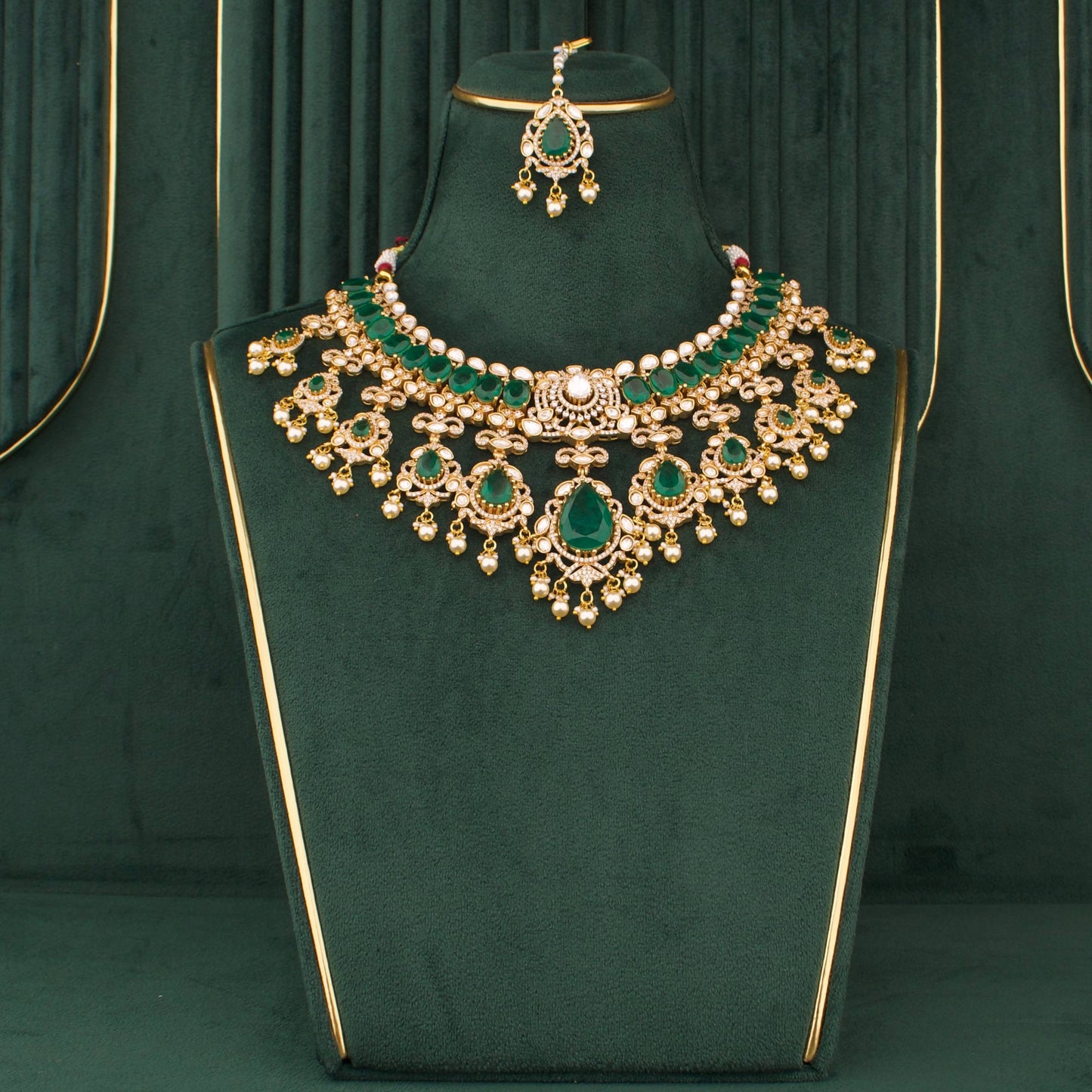 Victorian Choker Necklace set With Earrings And Maang Tikka