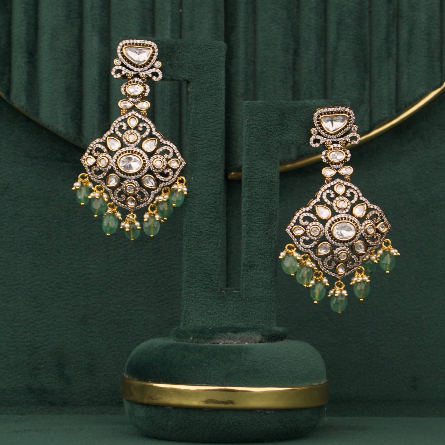 Royal Multi-Layer Victorian Necklace Set With Emerald Beads
