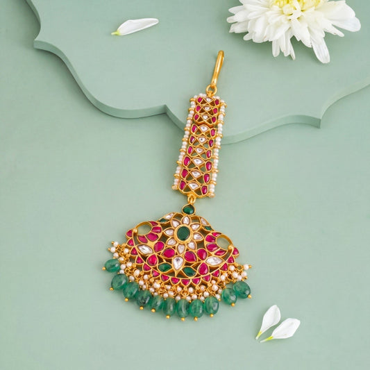 Elegant Jadau Kundan Maang Tikka With Green Bead Hangings