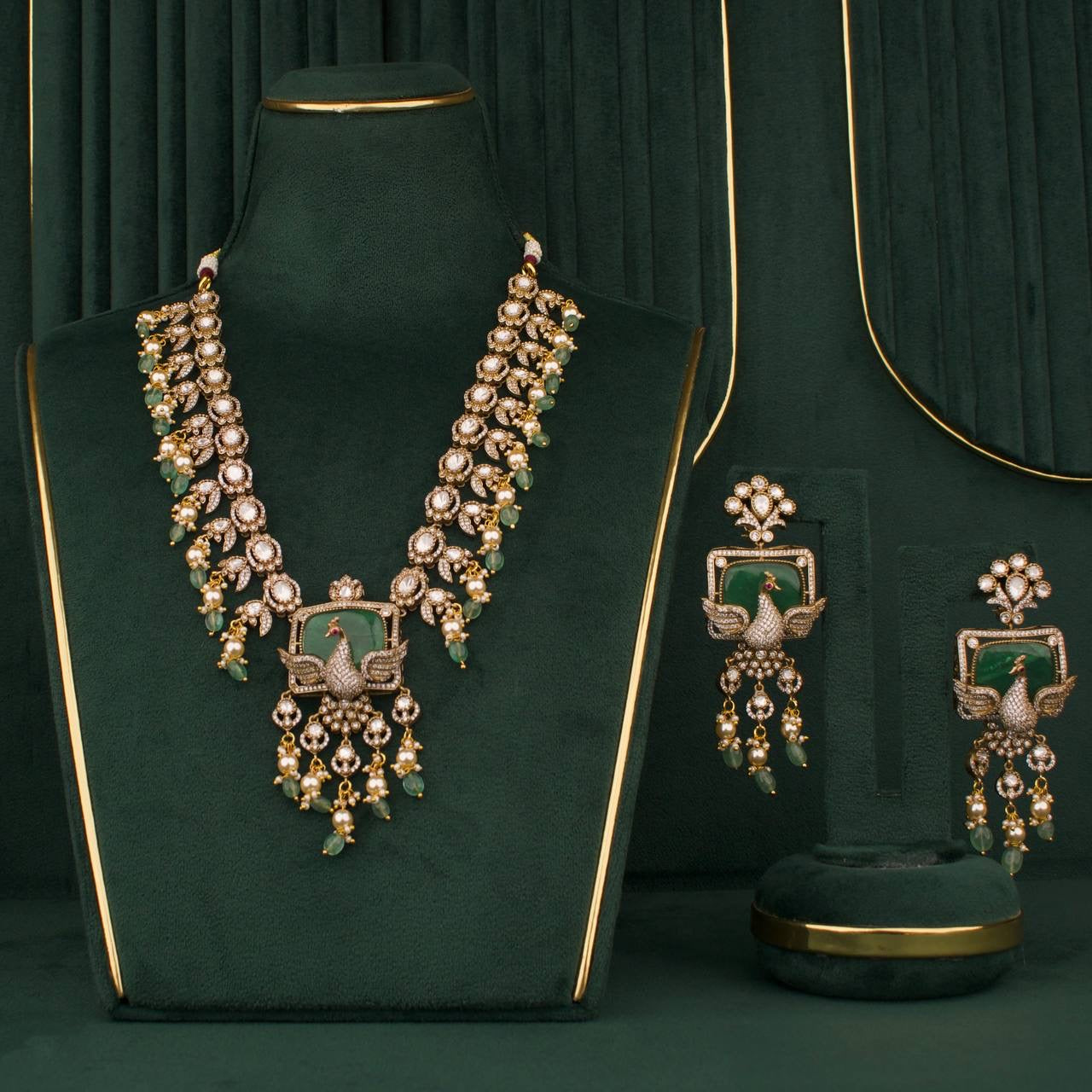 Grand intricate Design Fusion Kundan & Polki Victorian Necklace with Matching Earrings