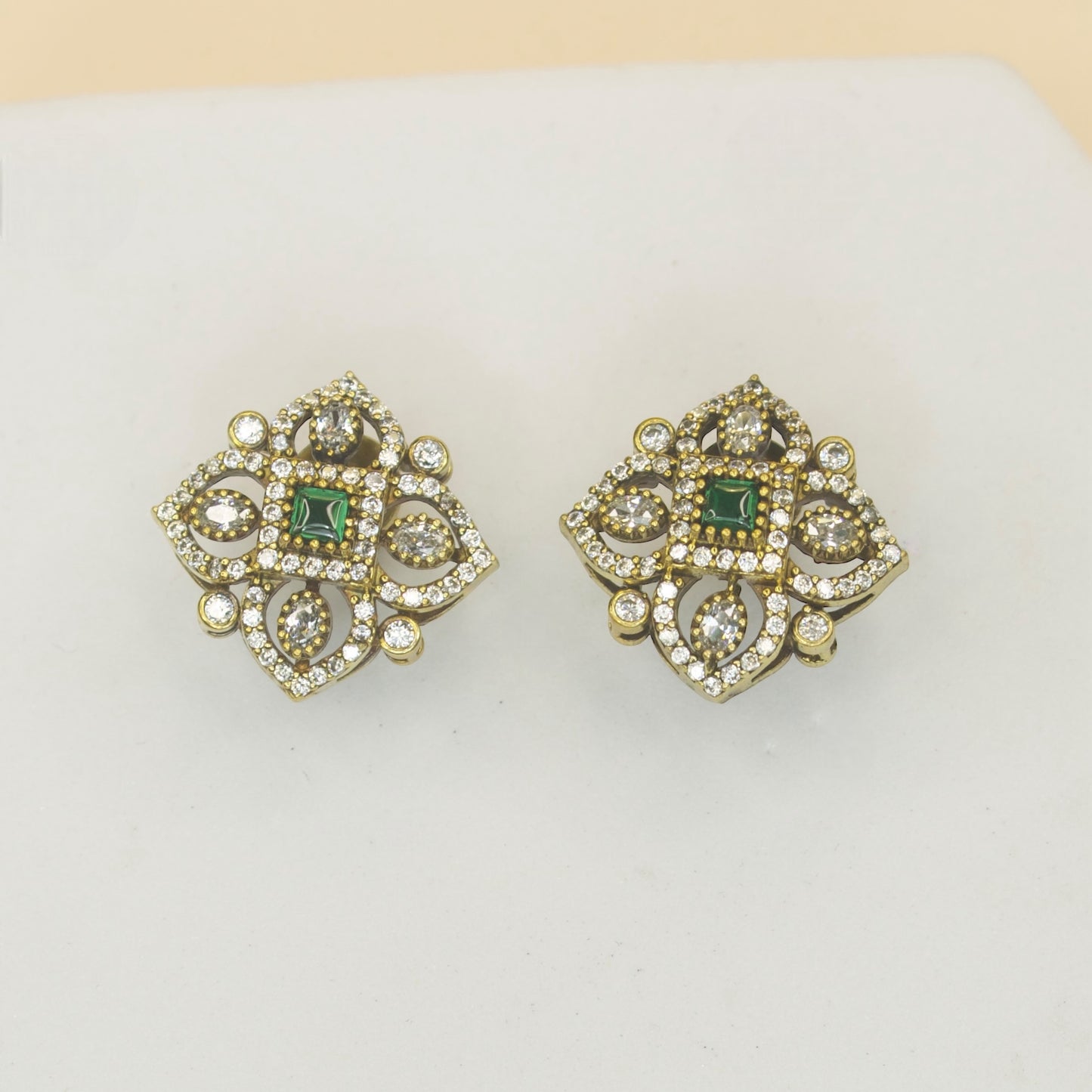 Zircon Screw-back Victorian Studs. This Victorian Jewellery Is available in Red & Green colour varaiants.