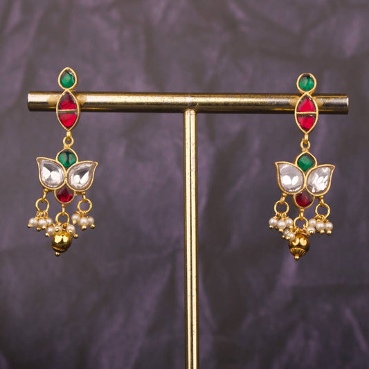 Sleek Jadau Kundan Hanging Earrings