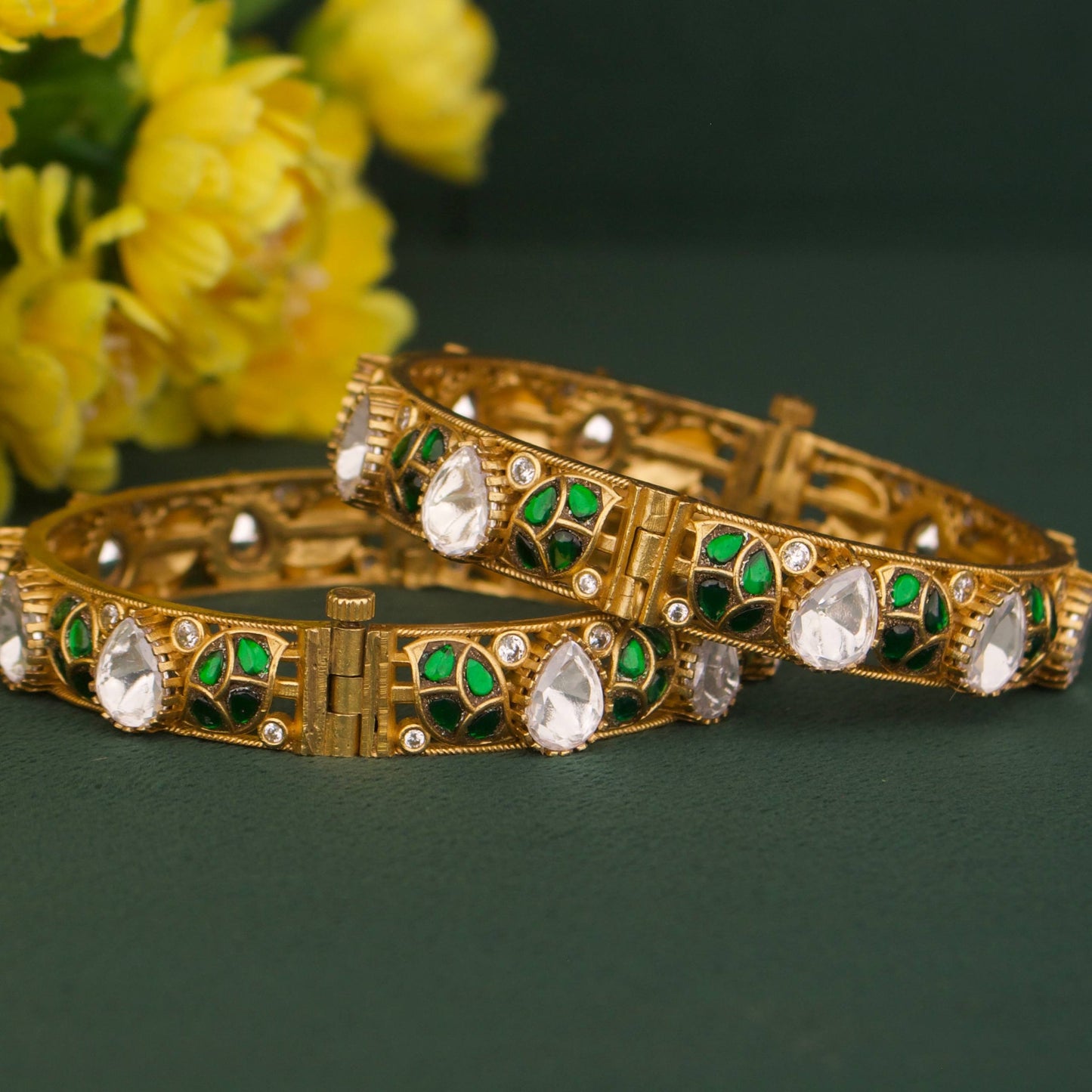 Mehandi Victorian Polki Kundan Bangles