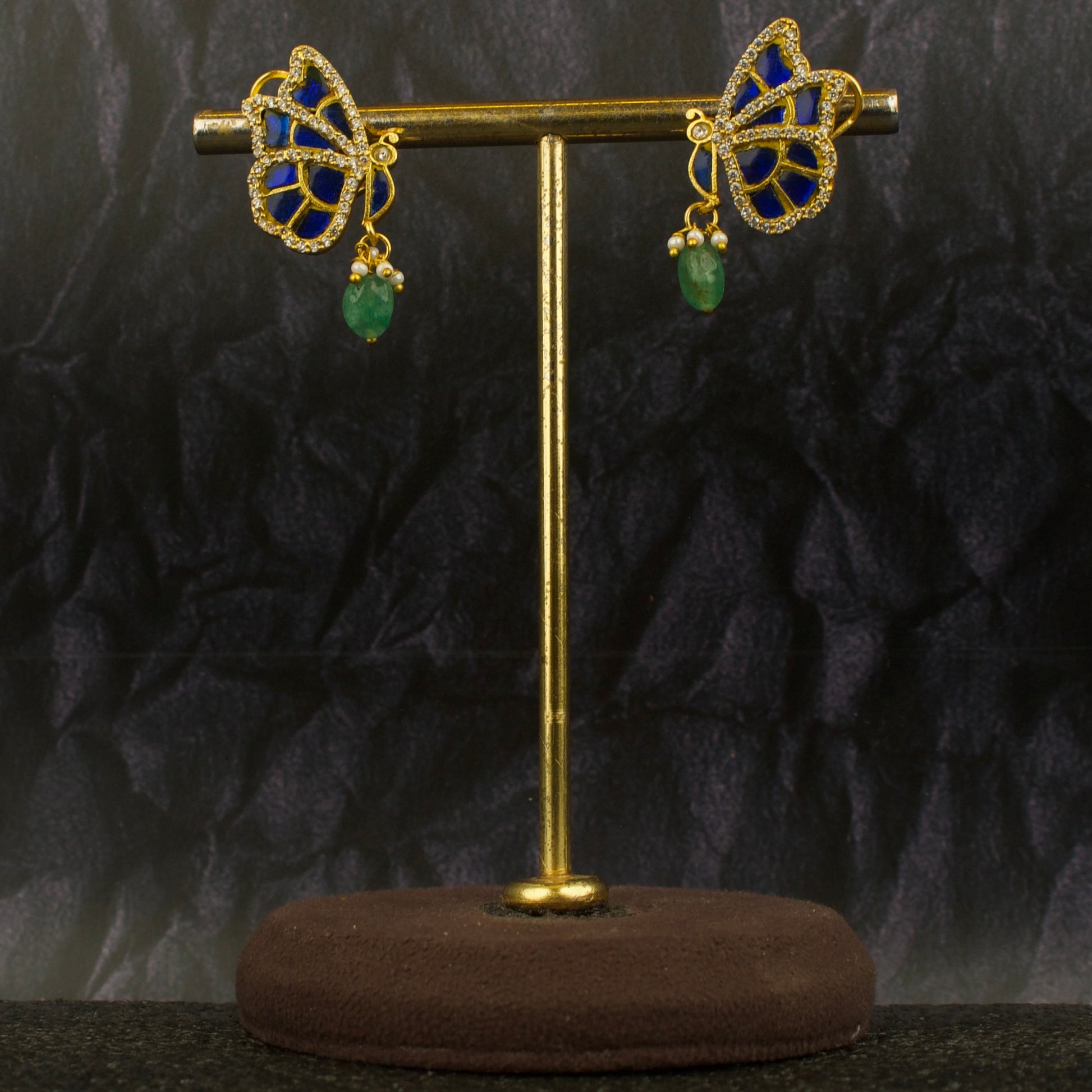 Classic Design With Jadau Kundan Stud Earrings