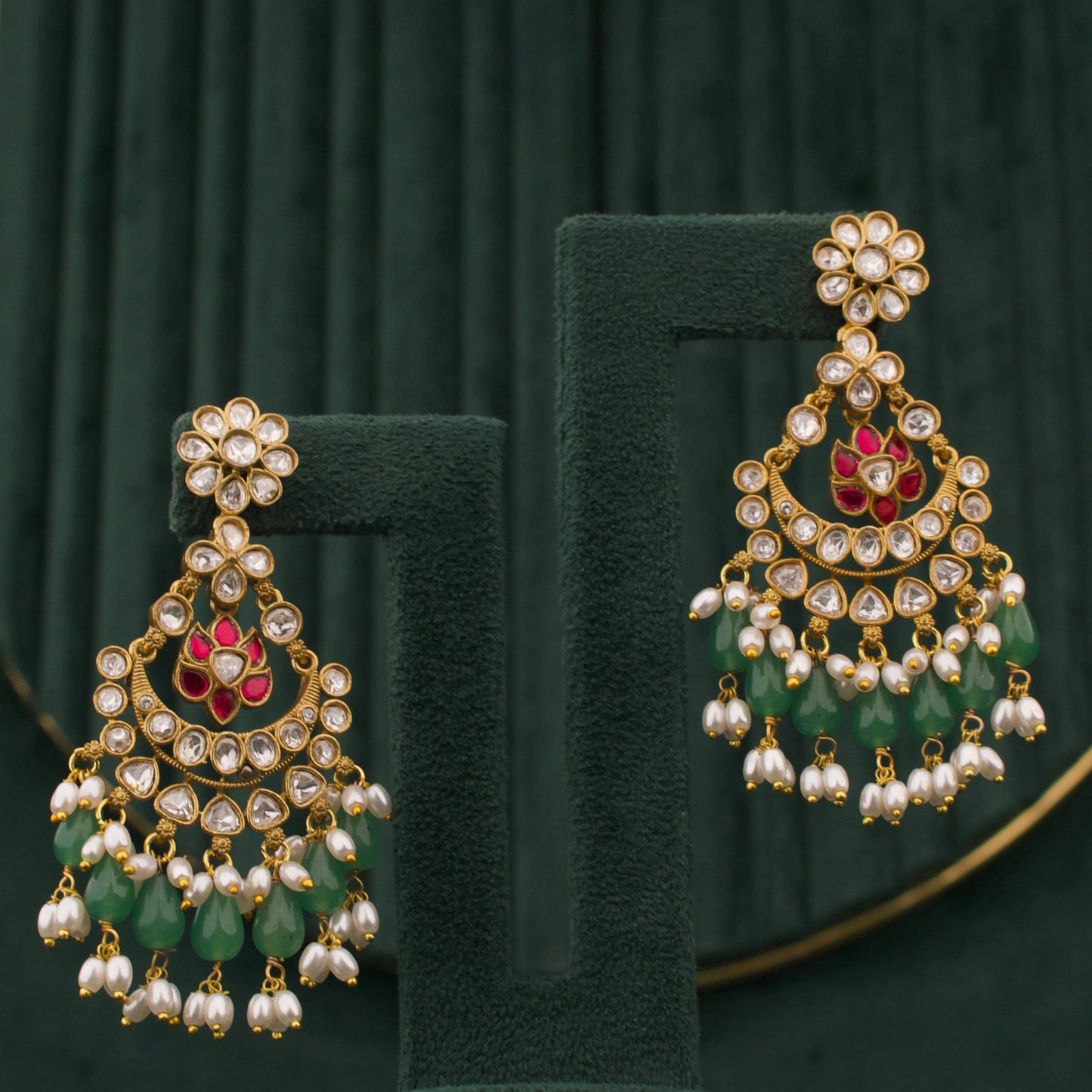Refined Victorian Necklace Set With Matching Earrings