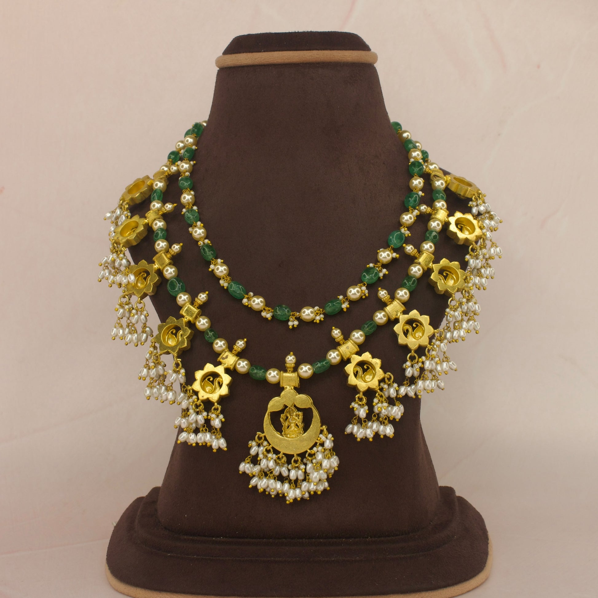 Two Layered Beads Mala in Jadau Kundan Work with 22k gold plating. this product belongs to jadau kundan jewellery category