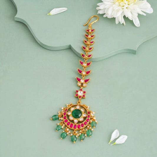 Stunning Jadau Kundan Maangtika With Beads Hangings