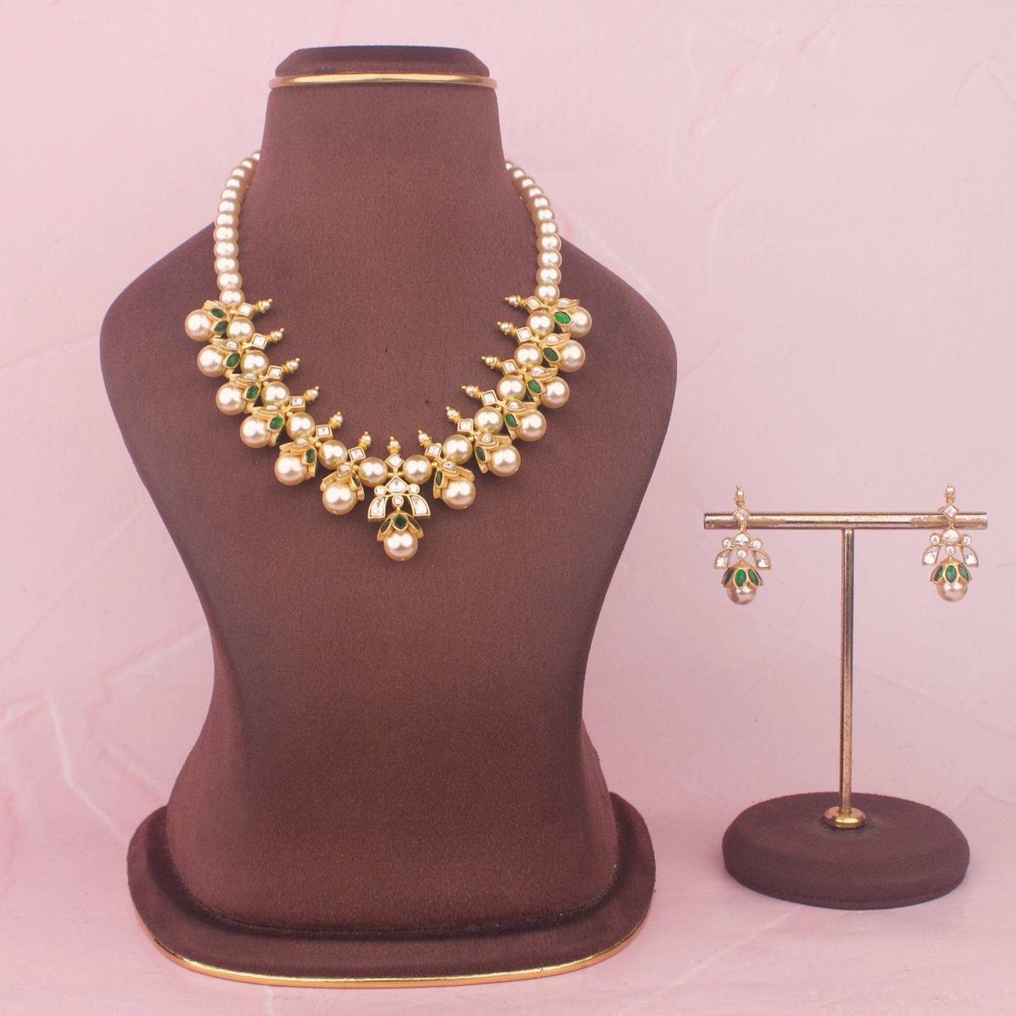 Fresh Water Pearls Mala With Matching Earrings