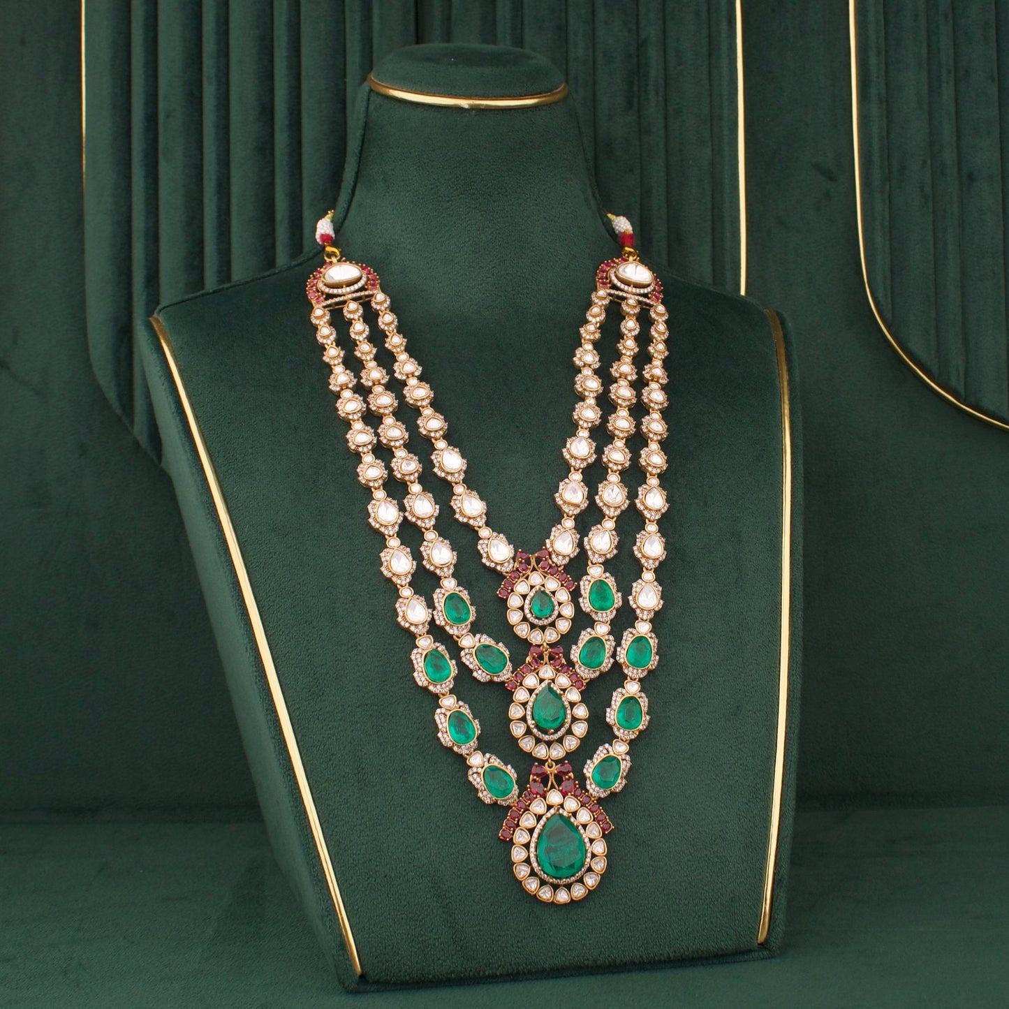 Luxury Victorian Green Stone Polki Necklace Set With Earrings