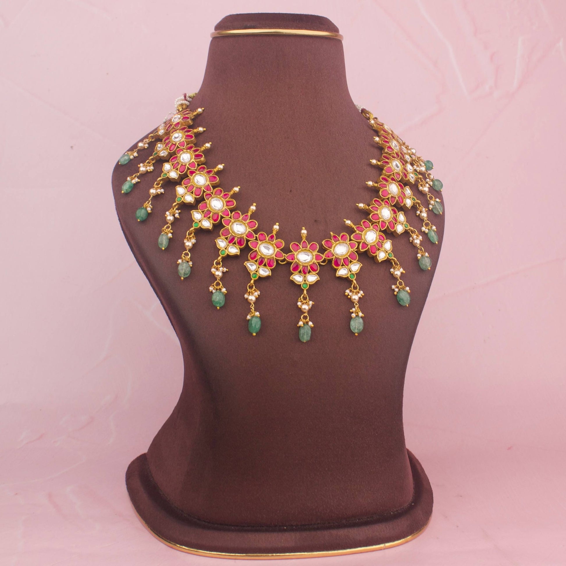 Close-Up Detail View of Floral Design Jadau Kundan Necklace With Beads  Hangings | Dulhan Jewels