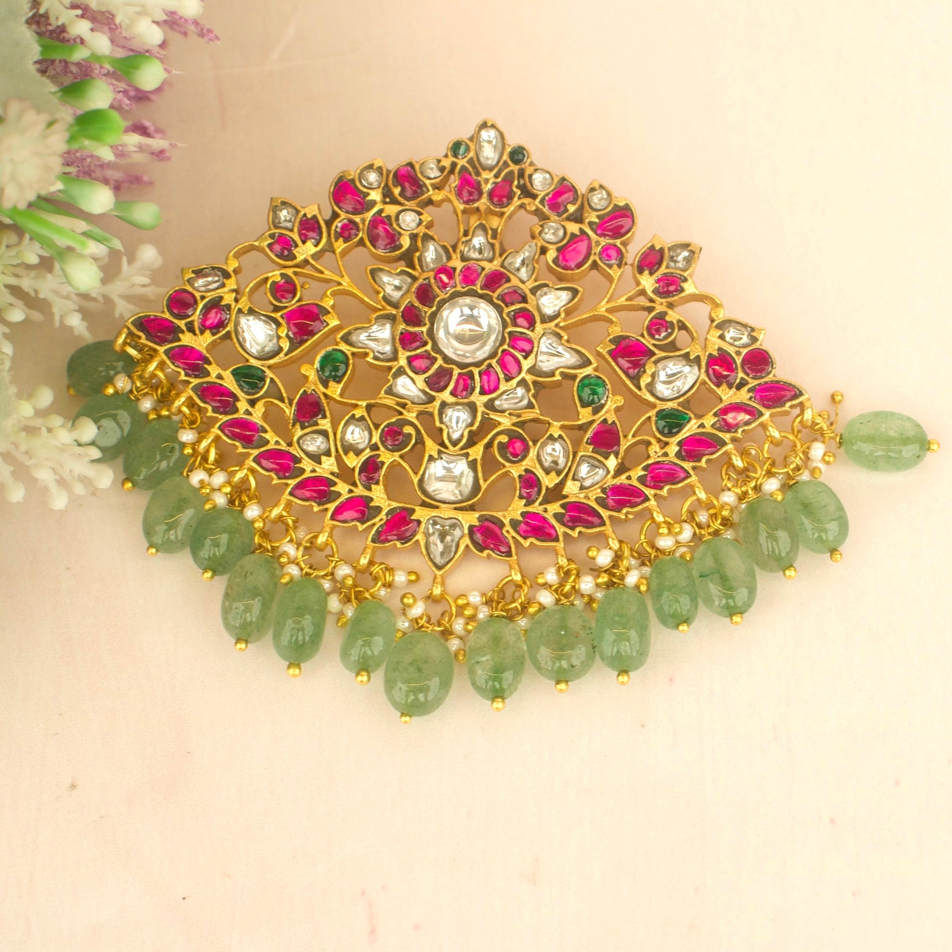 jadau kundan locket with green bead fringe