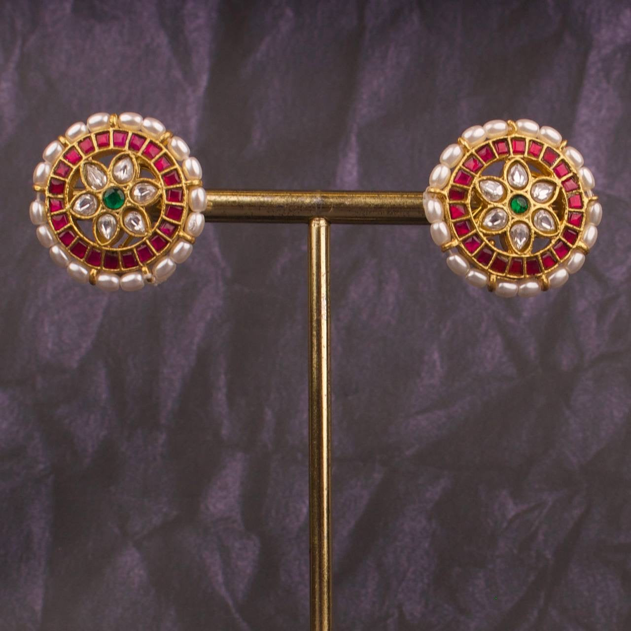 Gold Design Jadua Kundan Stud Earrings With Pearl Bordering