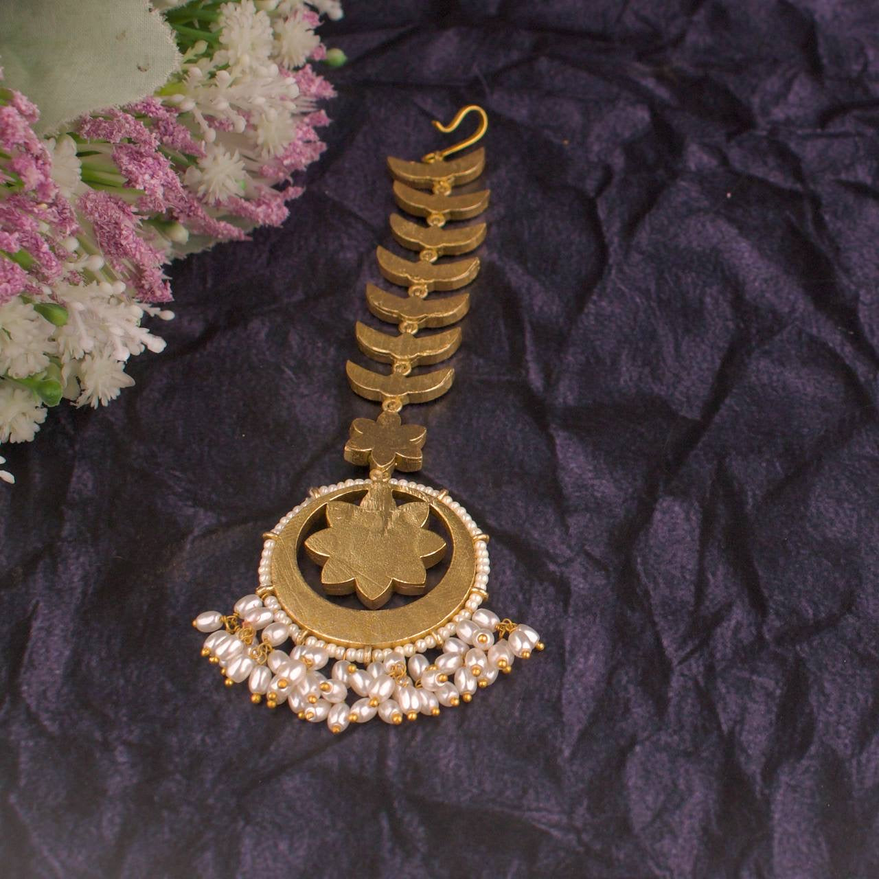 Bridal Floral Jadau Kundan Chand Shaped Maangtika