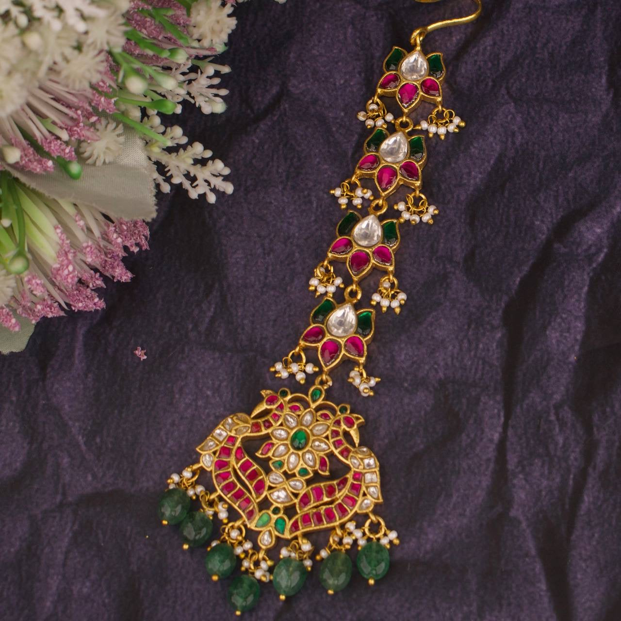 Bridal Jadau Kundan Maangtika With Green Beads As Hangings