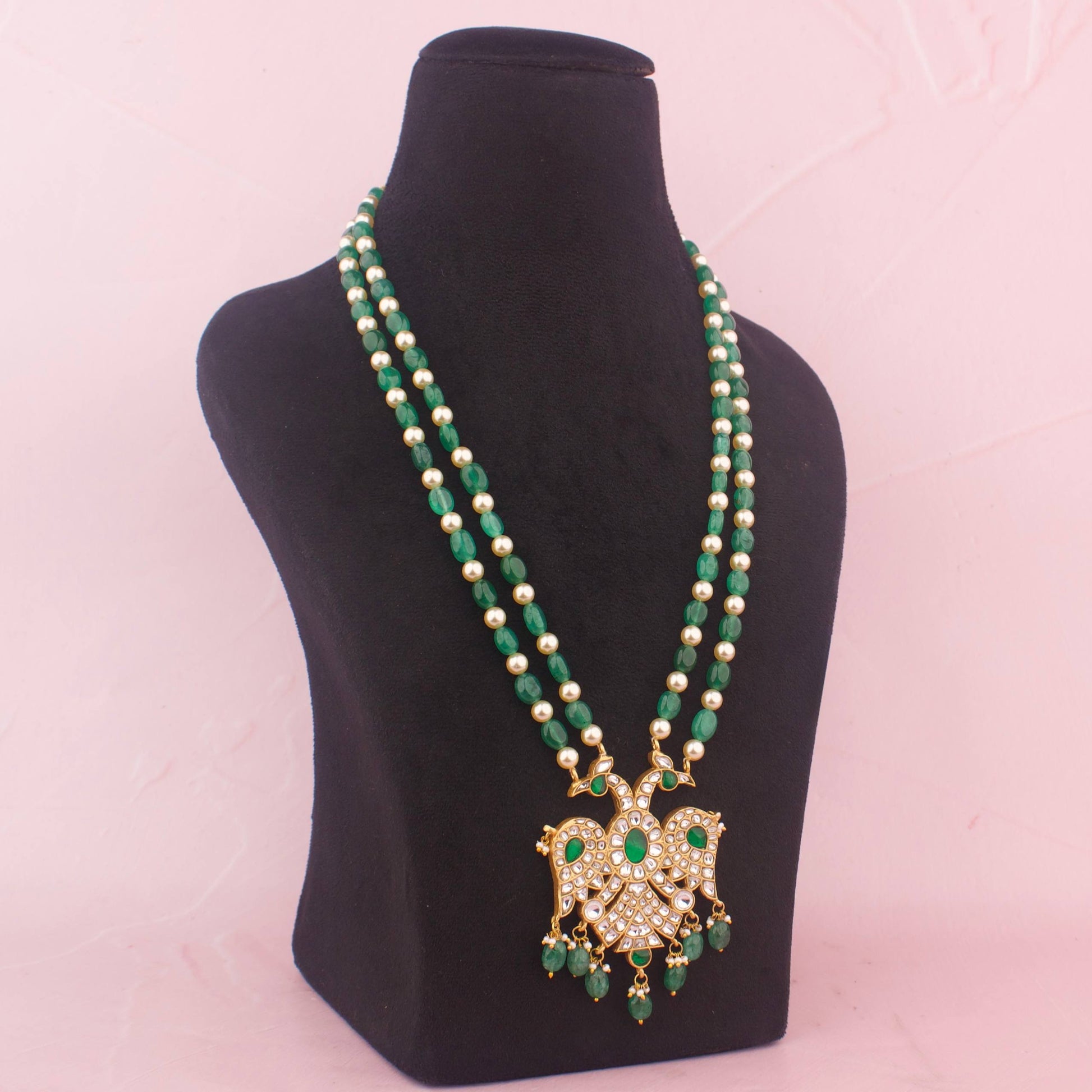 Reversible Jadau Kundan Beads Mala With Emerald Hangings Craftsmanship & Detail View - Dulhan Jewels