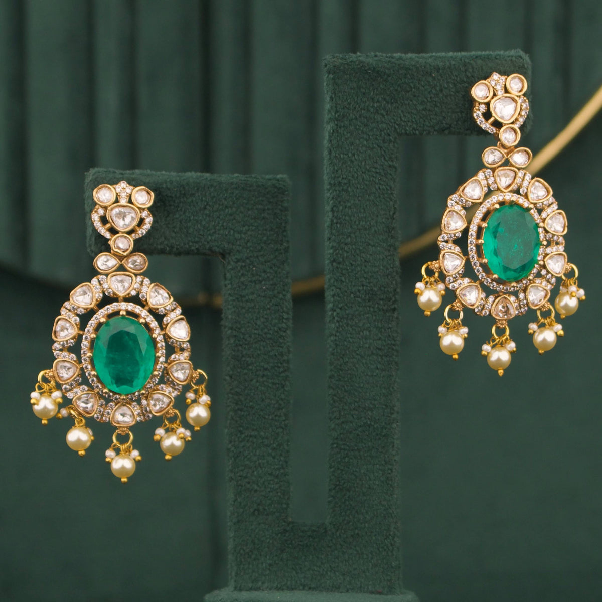 Radiant Victorian Emerald Necklace Set With Pearl Drops And Matching Earrings