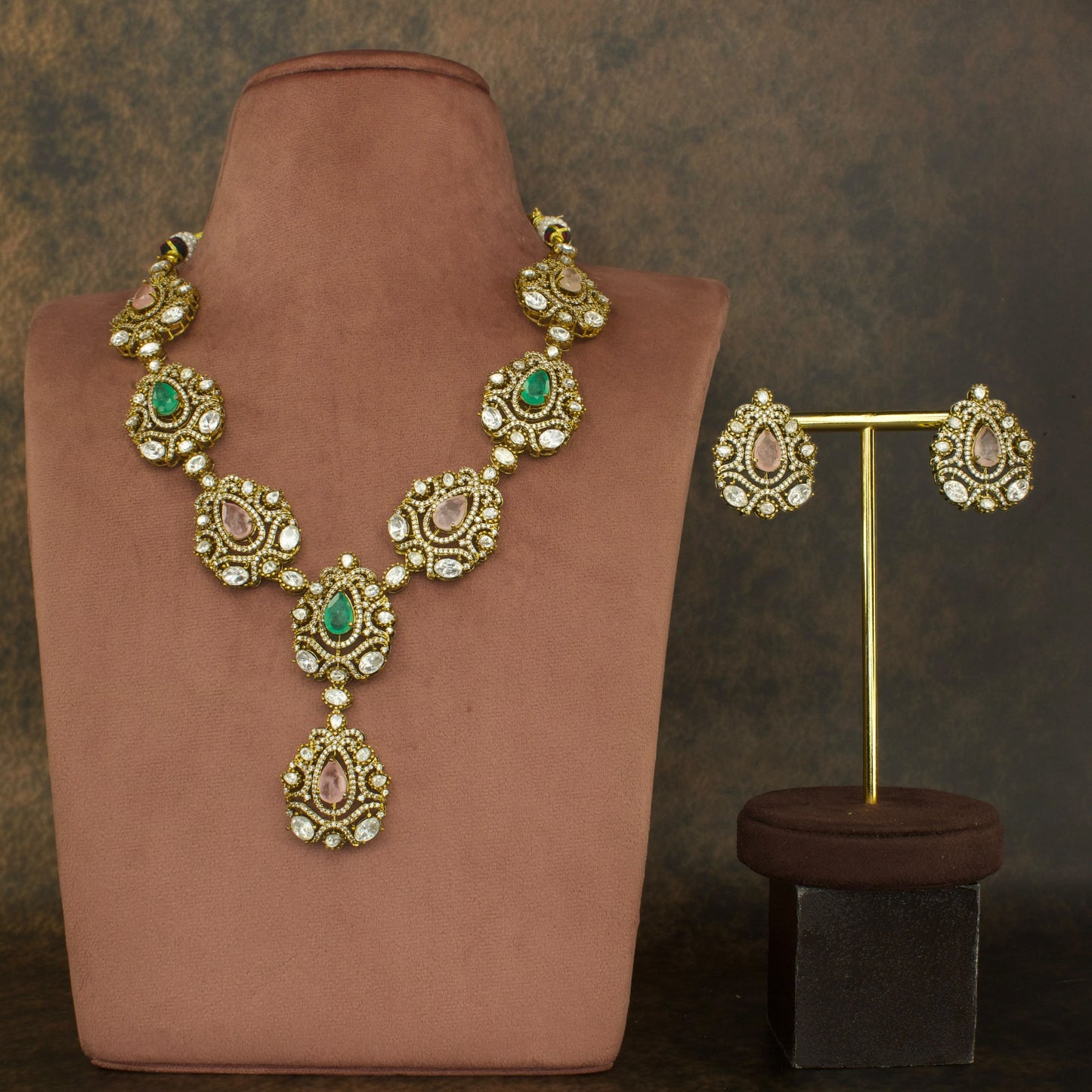 Enchanted Splendor: Victorian Polki Necklace Set with higher quality Victorian finish