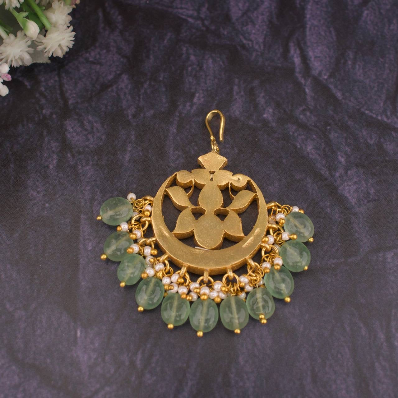 Sleek Chand Shaped Jadau Kundan Mini Maangtika