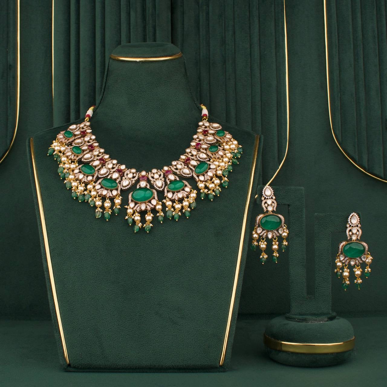Designer Victorian Emerald Necklace Set