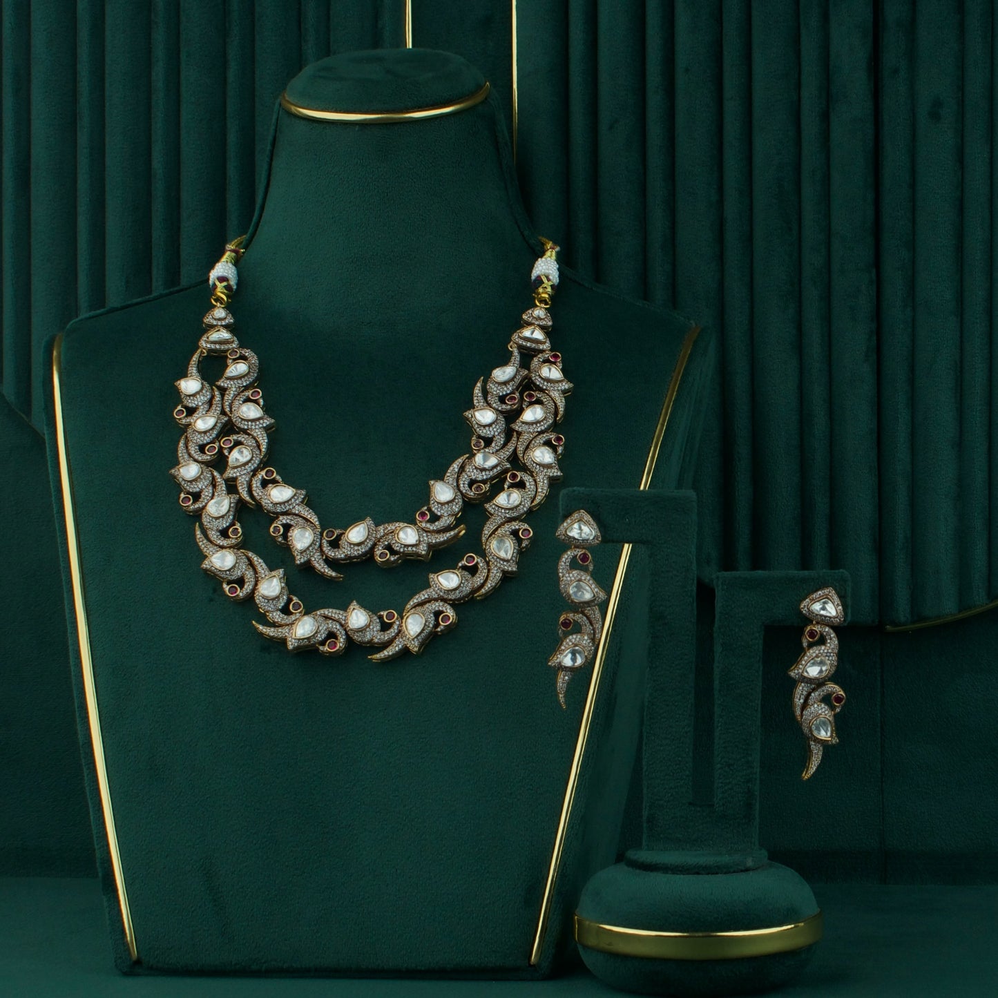 Pristine Peacock Victorian Necklace Set