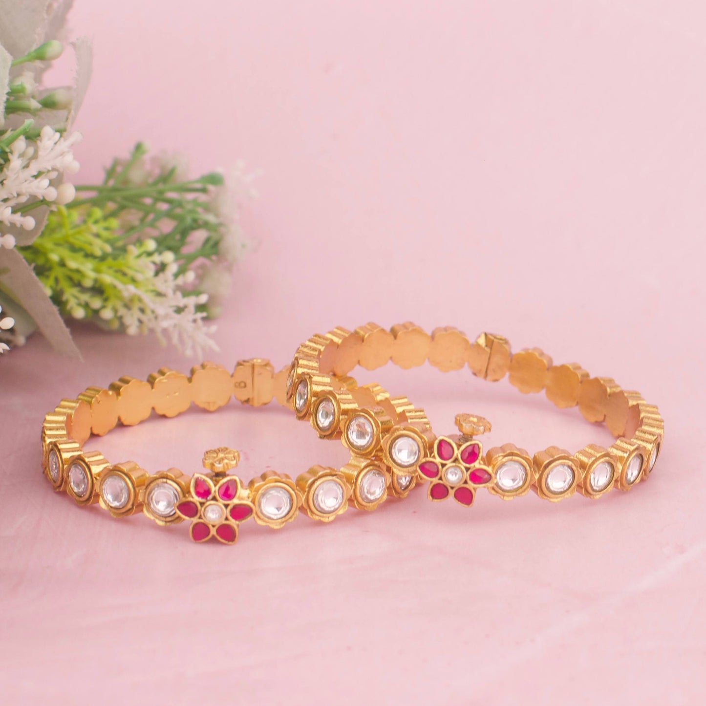 Classy Jadau Kundan Bangle With Floral Center