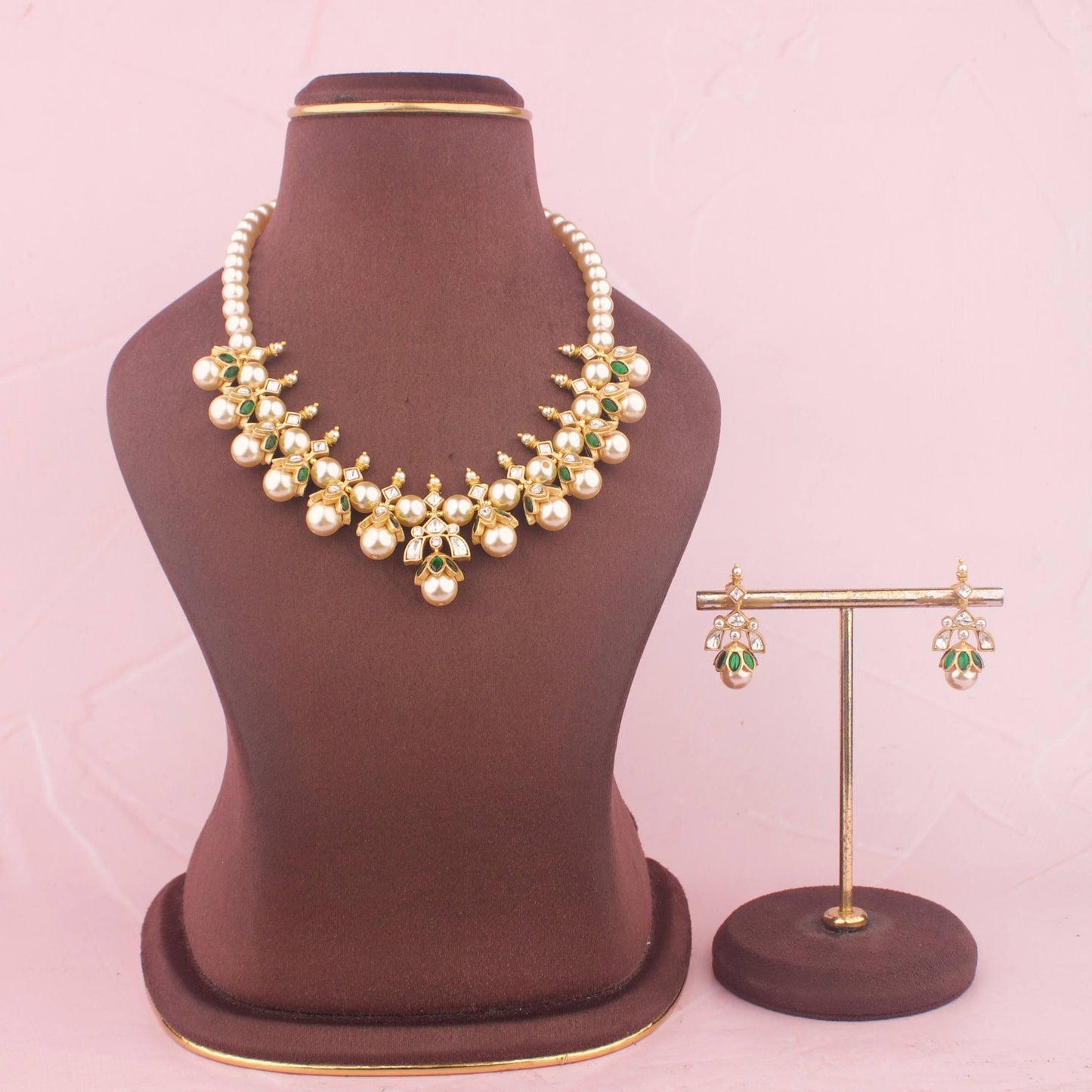 Fresh Water Pearls Mala With Matching Earrings