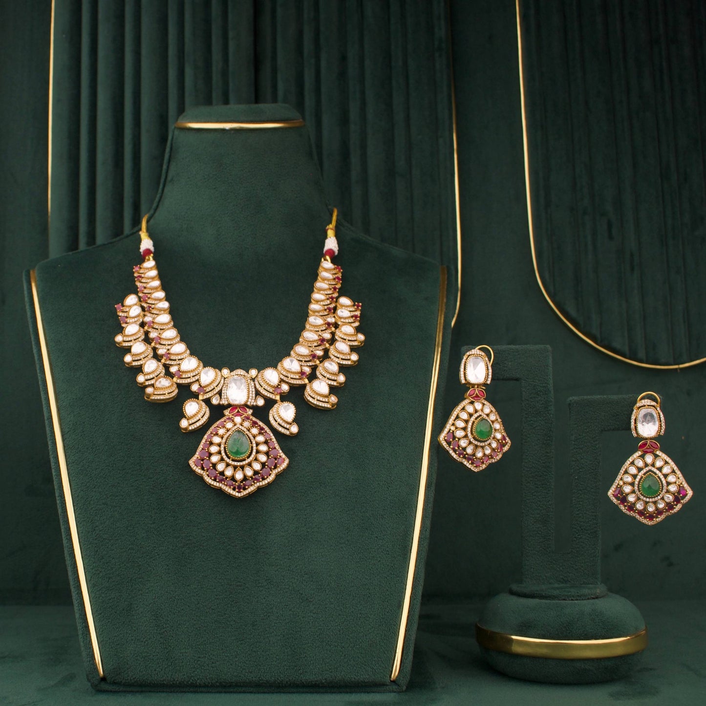 Victorian Polki Necklace Set With Green Pendant And Matching Earrings
